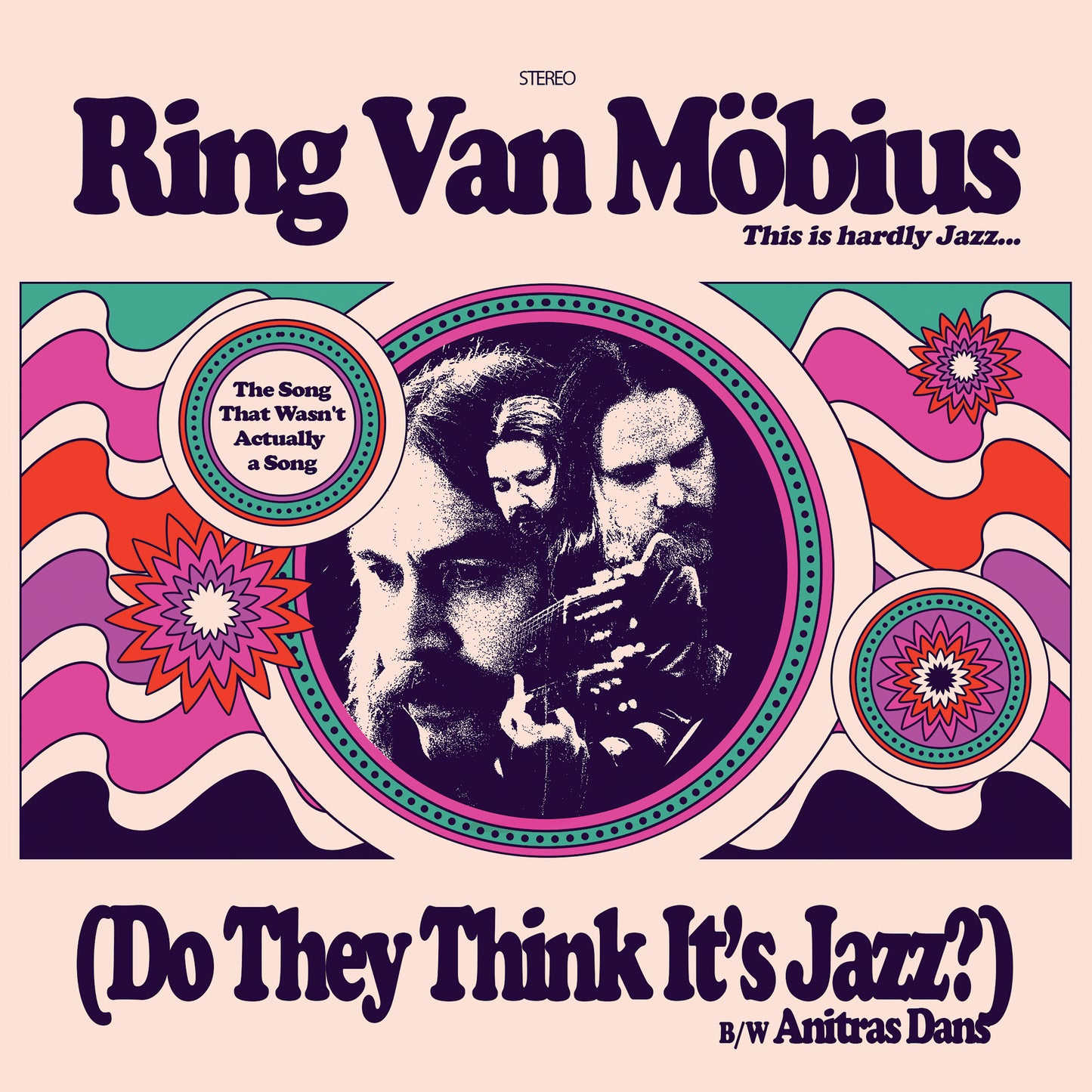 Ring-van-m-single-front.jpg