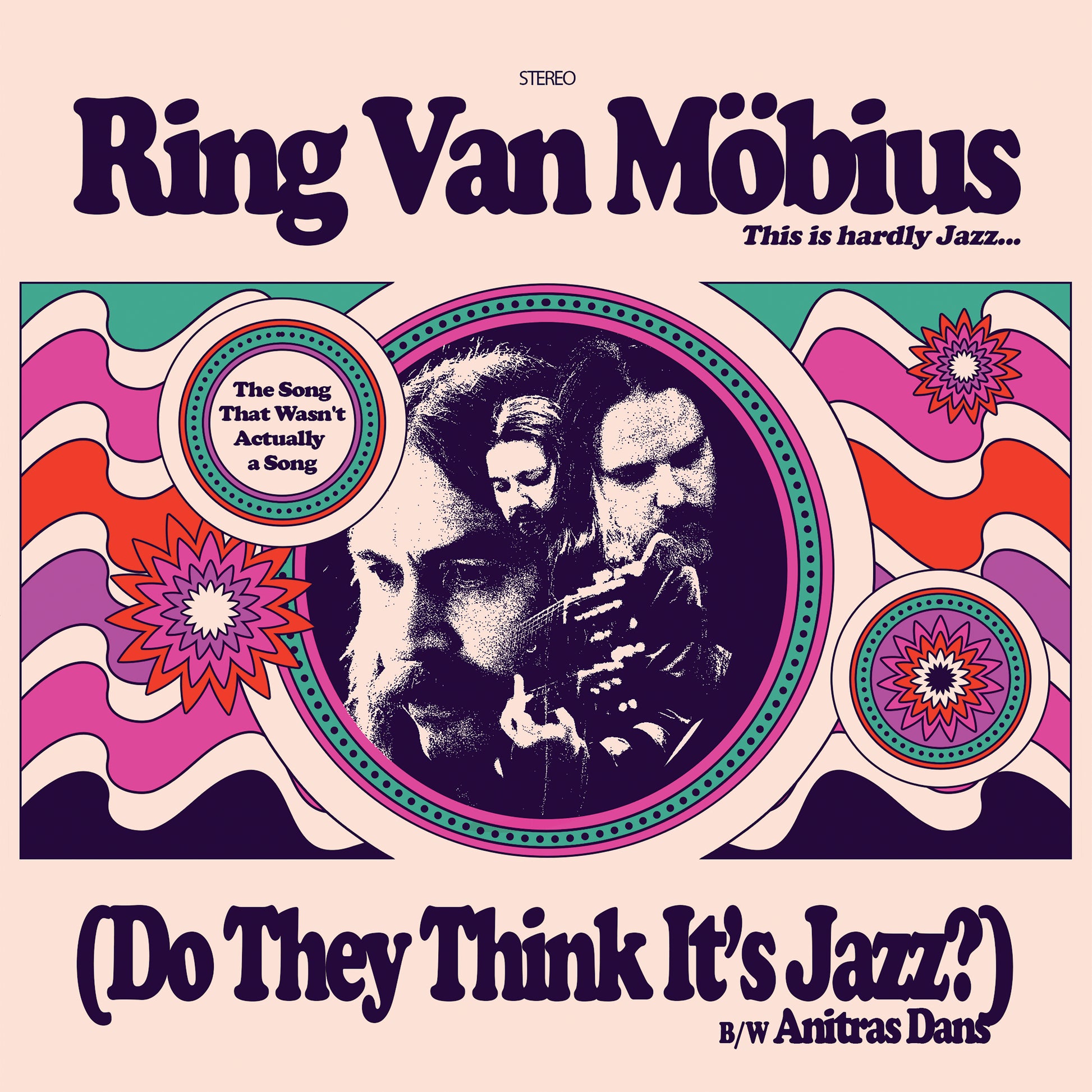 Ring-van-m-single-front.jpg